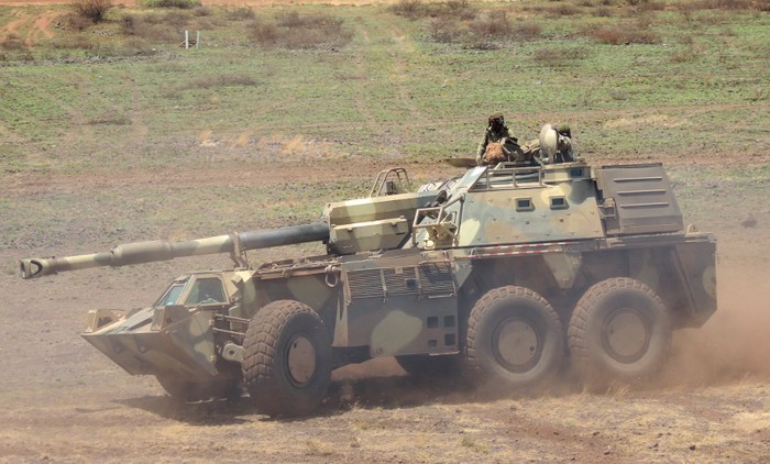 Lục quân Nam Phi diễn tập bắn đạn thật Seboka 2012 ảnh 20